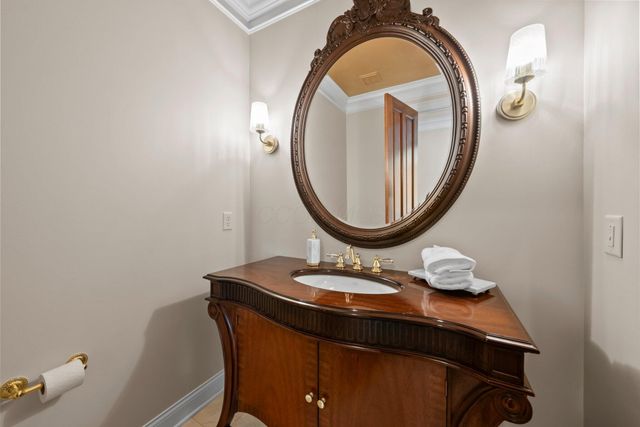 912 Matthews Brook Lane, Powell, OH 43065