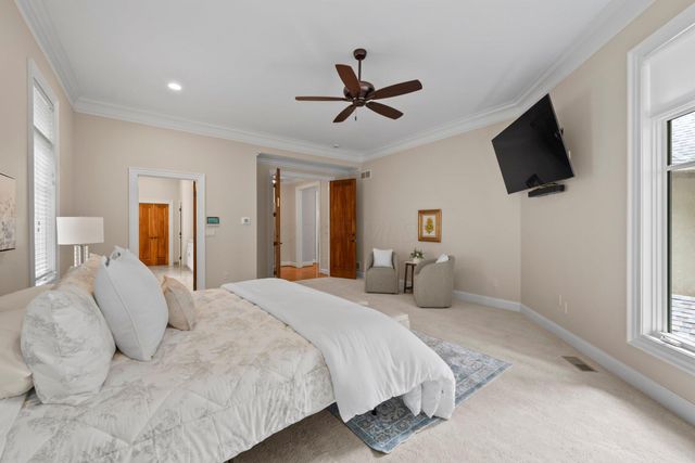 912 Matthews Brook Lane, Powell, OH 43065