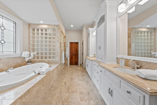 912 Matthews Brook Lane, Powell, OH 43065