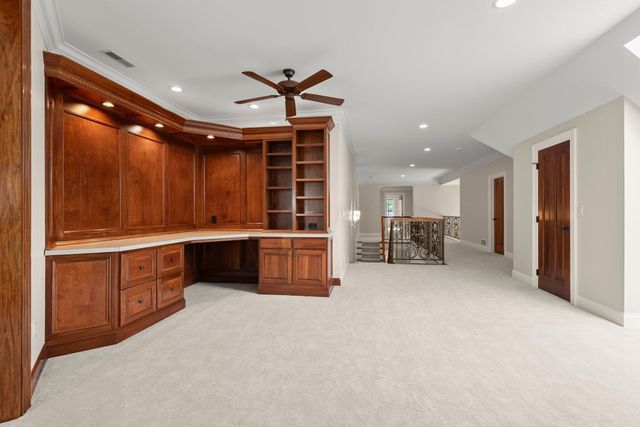 912 Matthews Brook Lane, Powell, OH 43065