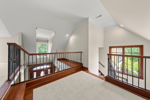 912 Matthews Brook Lane, Powell, OH 43065