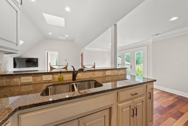 912 Matthews Brook Lane, Powell, OH 43065