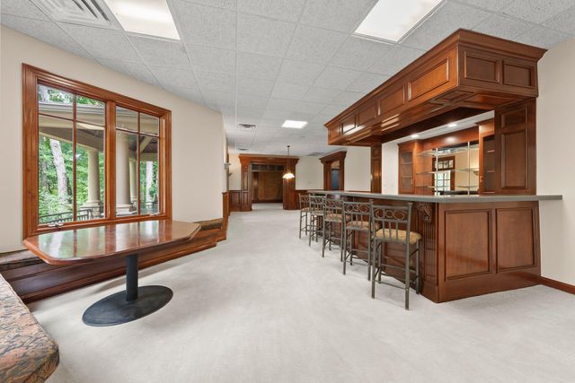 912 Matthews Brook Lane, Powell, OH 43065
