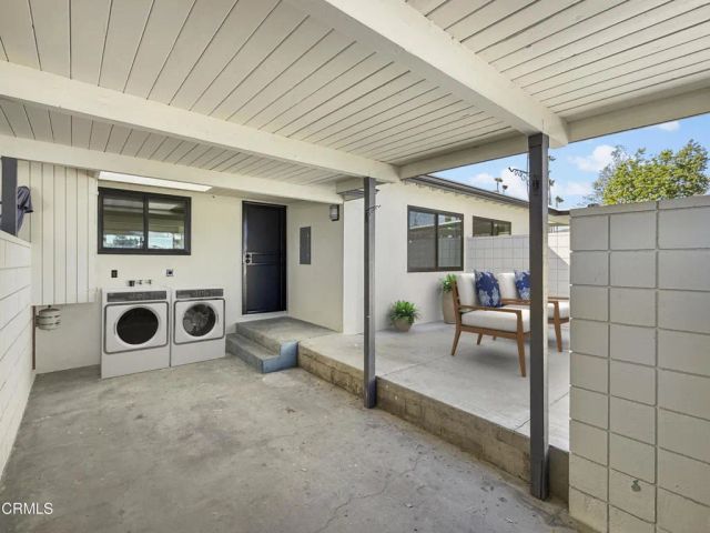 61 Redwood Avenue, Ventura, CA 93003