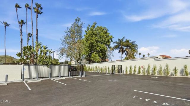 61 Redwood Avenue, Ventura, CA 93003