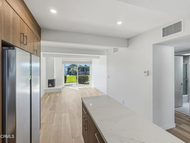 61 Redwood Avenue, Ventura, CA 93003