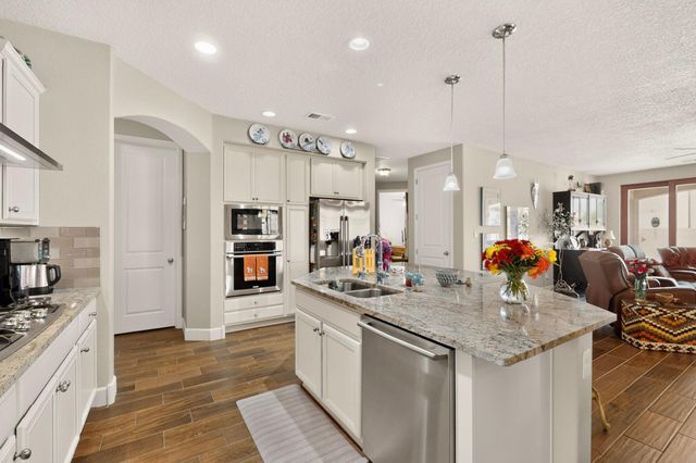 1835 Truchas Peak Trail NE, Rio Rancho, NM 87144