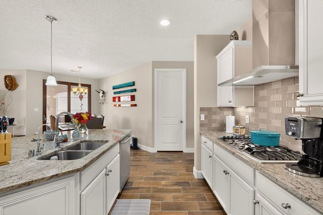 1835 Truchas Peak Trail NE, Rio Rancho, NM 87144