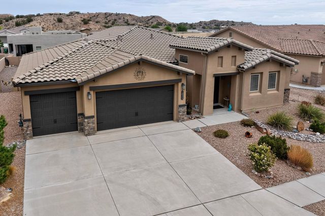 1835 Truchas Peak Trail NE, Rio Rancho, NM 87144