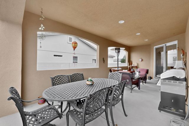 1835 Truchas Peak Trail NE, Rio Rancho, NM 87144