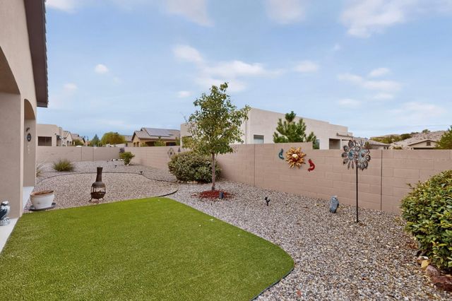 1835 Truchas Peak Trail NE, Rio Rancho, NM 87144