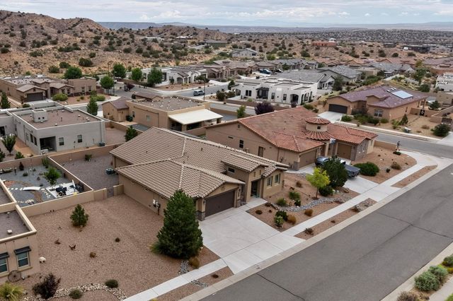 1835 Truchas Peak Trail NE, Rio Rancho, NM 87144