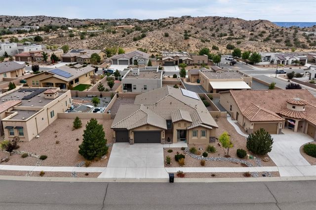 1835 Truchas Peak Trail NE, Rio Rancho, NM 87144