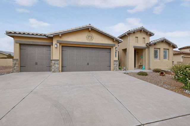 1835 Truchas Peak Trail NE, Rio Rancho, NM 87144