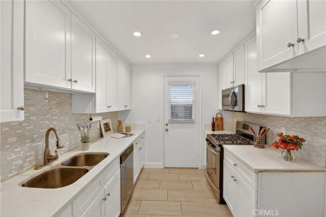 11311 Tampa Ave 12, Porter Ranch, CA 91326