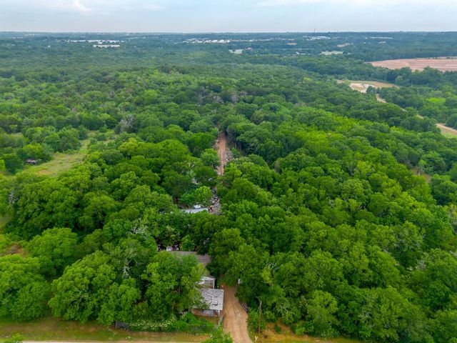 8635 Retta Mansfield Road, Mansfield, TX 76063