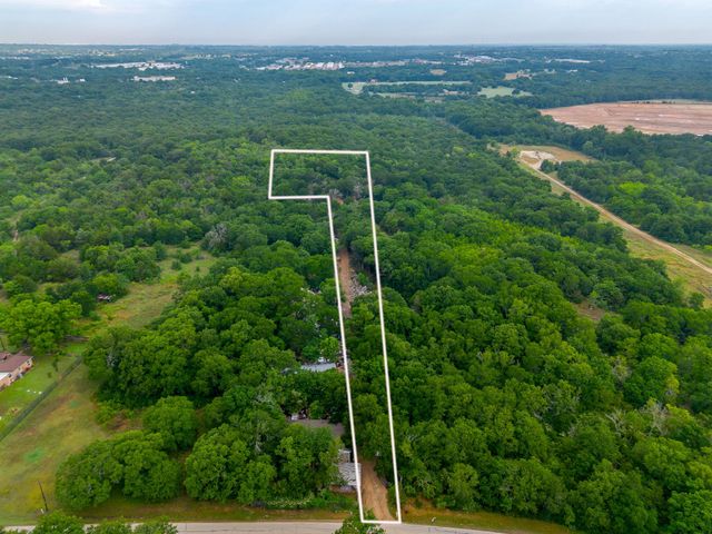 8635 Retta Mansfield Road, Mansfield, TX 76063