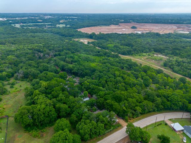 8635 Retta Mansfield Road, Mansfield, TX 76063