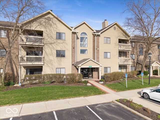 8720 Yardley Court 206, Indianapolis, IN 46268