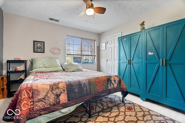 8720 Yardley Court 206, Indianapolis, IN 46268