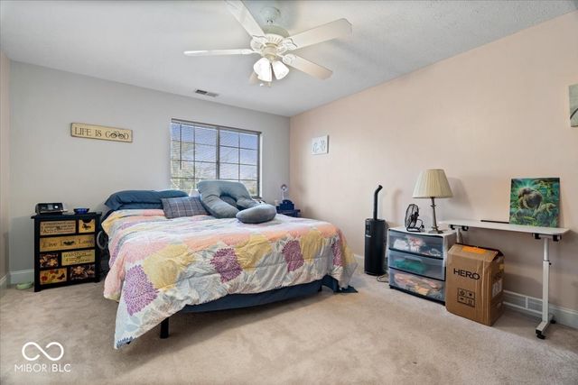 8720 Yardley Court 206, Indianapolis, IN 46268