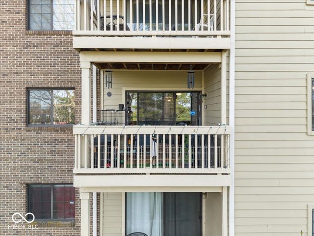 8720 Yardley Court 206, Indianapolis, IN 46268