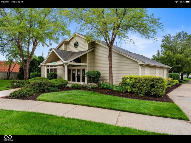 8720 Yardley Court 206, Indianapolis, IN 46268