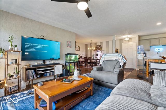 8720 Yardley Court 206, Indianapolis, IN 46268