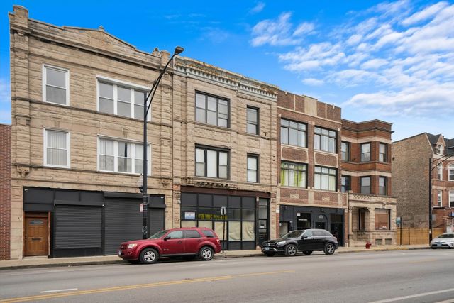 2140 W Cermak Road, Chicago, IL 60608