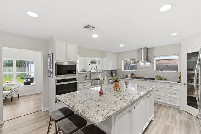 5807 Ettrick Drive, Houston, TX 77035