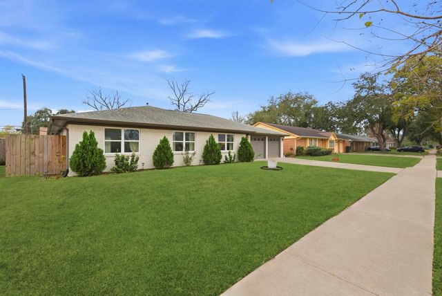 5807 Ettrick Drive, Houston, TX 77035