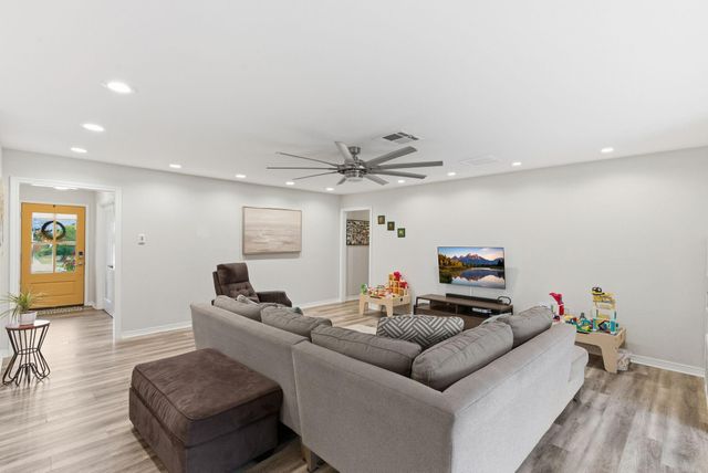 5807 Ettrick Drive, Houston, TX 77035