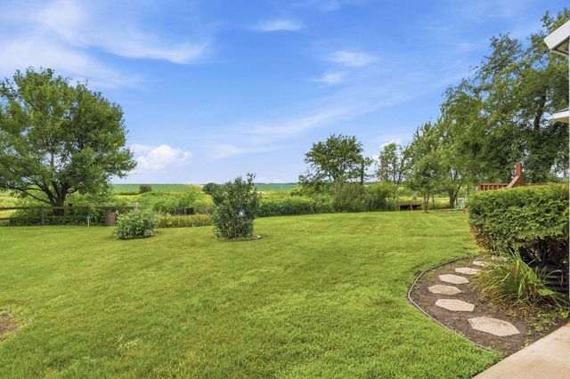 1892 Ivanhoe Avenue, New Hampton, IA 50659