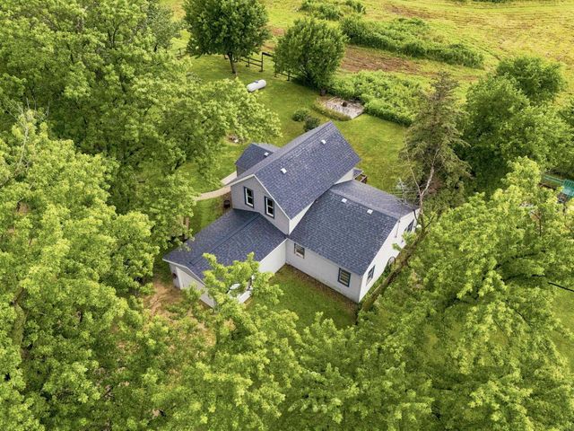 1892 Ivanhoe Avenue, New Hampton, IA 50659