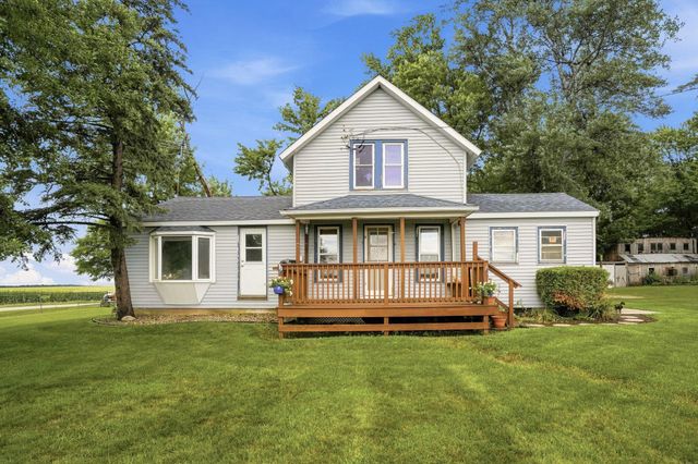 1892 Ivanhoe Avenue, New Hampton, IA 50659