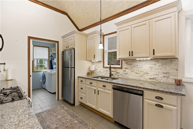 43 Elwyn Ave., Collier Twp, PA 15106