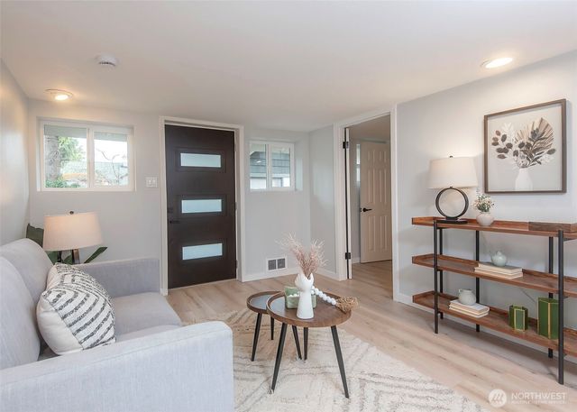 4201 NE 115th Street, Seattle, WA 98125