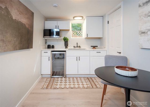 4201 NE 115th Street, Seattle, WA 98125