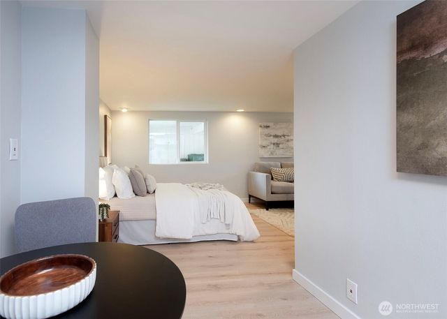 4201 NE 115th Street, Seattle, WA 98125