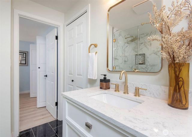 4201 NE 115th Street, Seattle, WA 98125