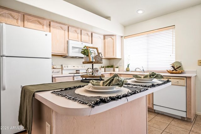 1217 W MYRNA Lane, Tempe, AZ 85284
