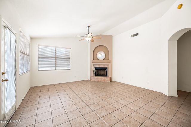 1217 W MYRNA Lane, Tempe, AZ 85284