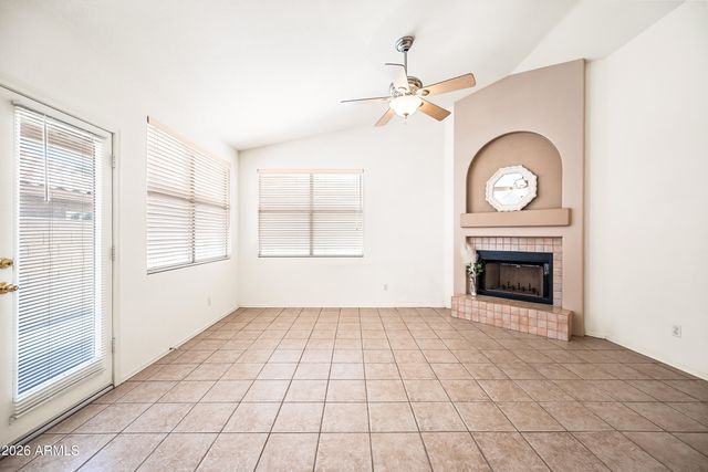 1217 W MYRNA Lane, Tempe, AZ 85284