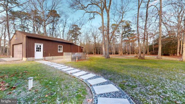 853 CLARKS LANDING RD, Egg Harbor City, NJ 08215