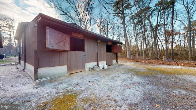 853 CLARKS LANDING RD, Egg Harbor City, NJ 08215