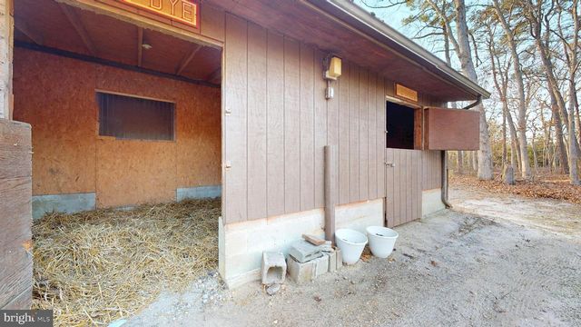 853 CLARKS LANDING RD, Egg Harbor City, NJ 08215