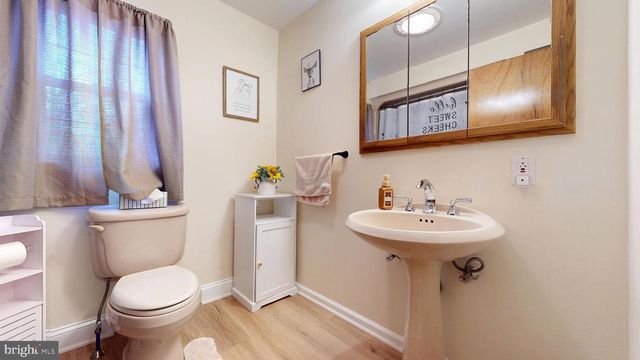 853 CLARKS LANDING RD, Egg Harbor City, NJ 08215