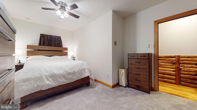 853 CLARKS LANDING RD, Egg Harbor City, NJ 08215