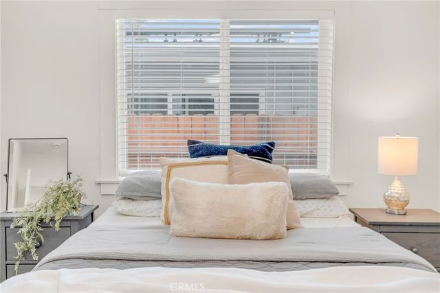 1058 E Almond, Orange, CA 92866