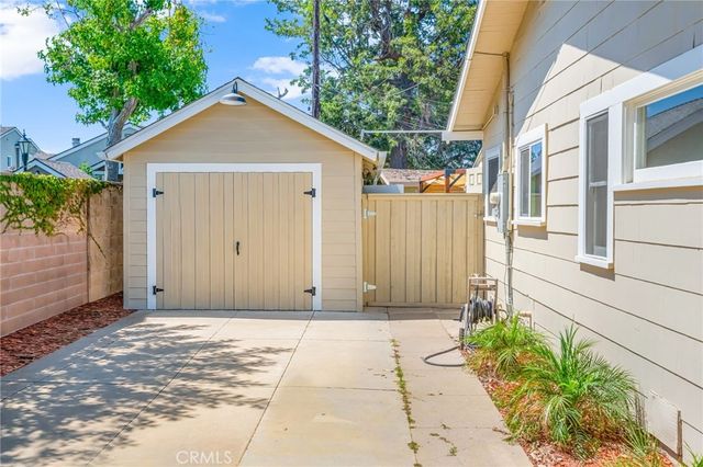 1058 E Almond, Orange, CA 92866